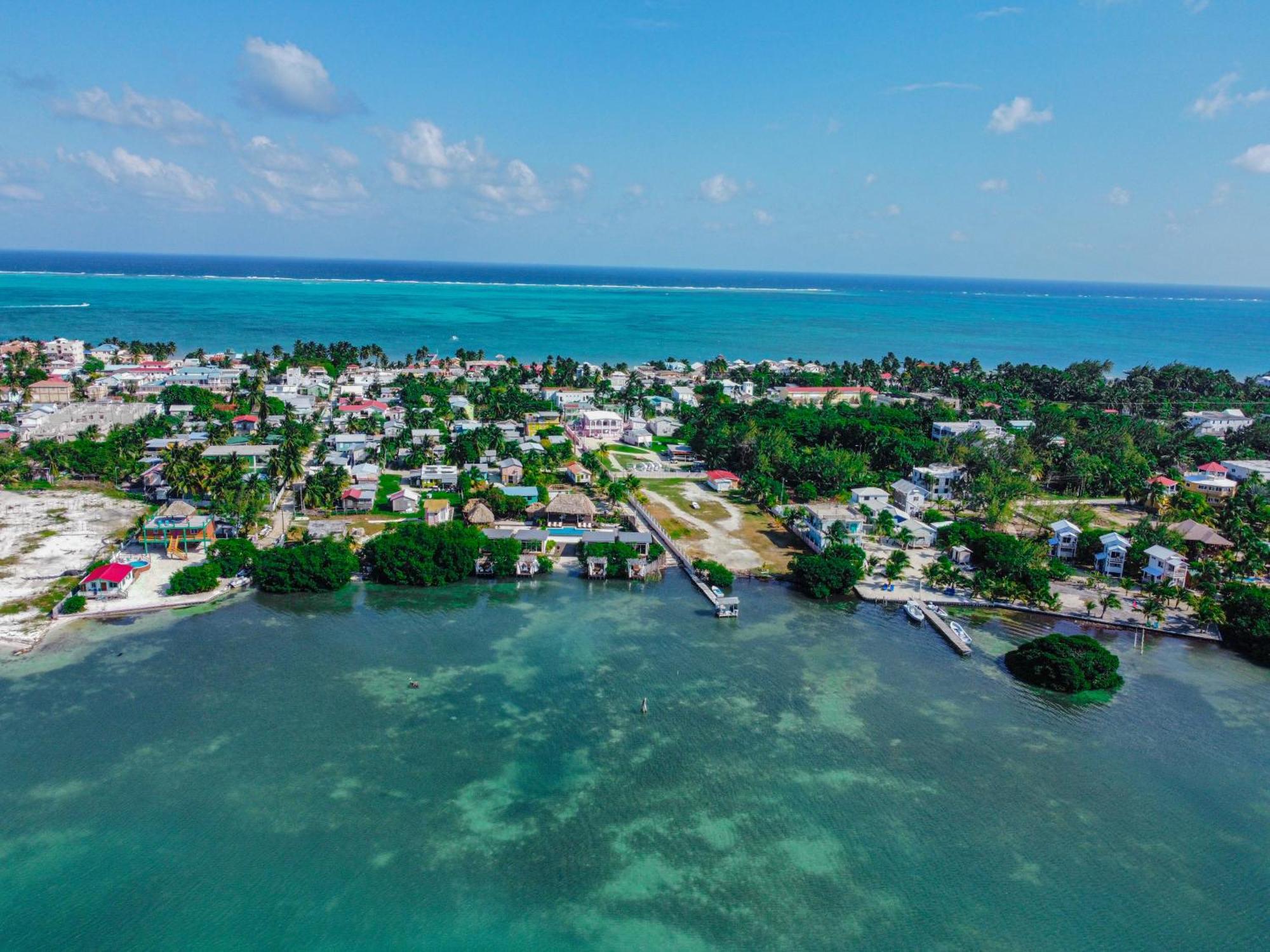 Hidden Treasure Vacation Home Blue Bay Cottage Caye Caulker Extérieur photo